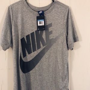 Nike tee
